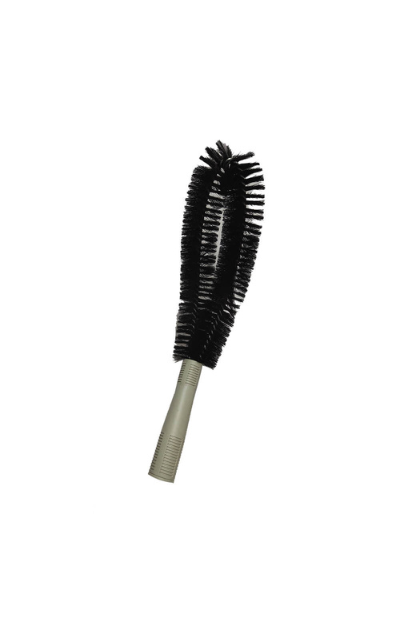 Waist tube brush for cleaning pipes and narrow spaces